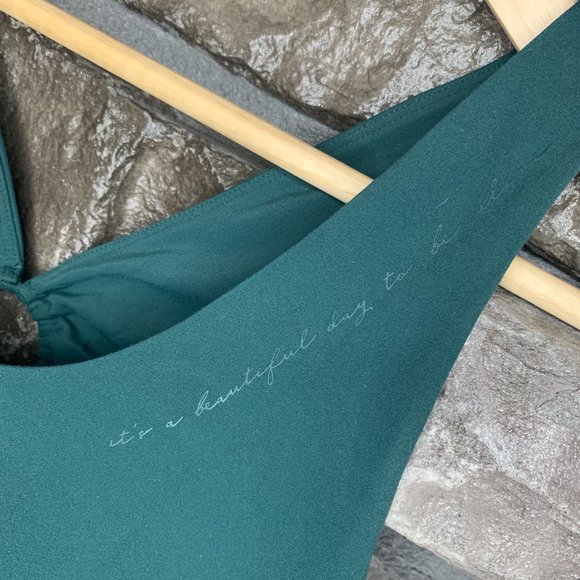 Whitney Simmons X Gymshark V2 Sports Bra in Amazon Size Small - Picture 2 of 11